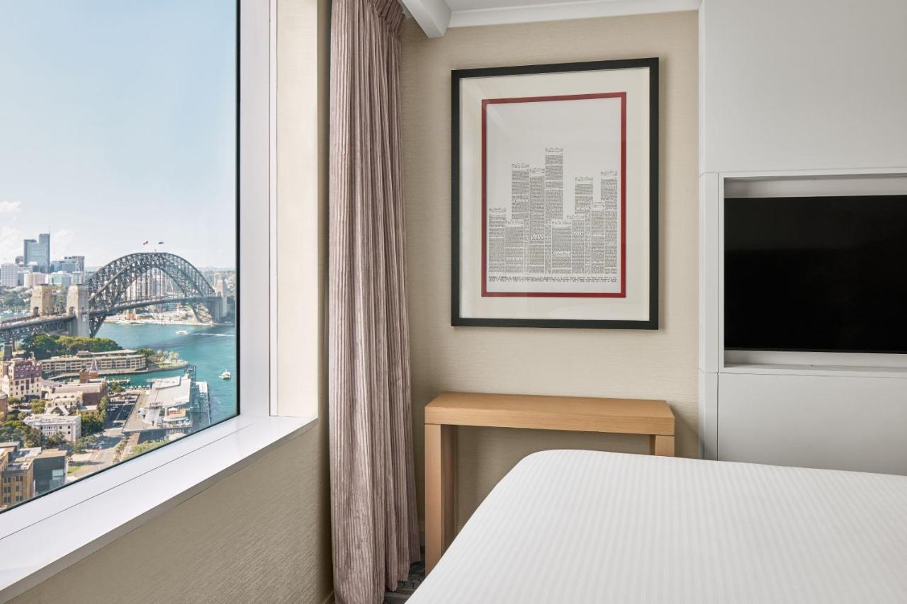Spa Suite with Club lounge access, 1 Bedroom Suite, 1 King with Harbour Bridge View,1588058012:JPEG